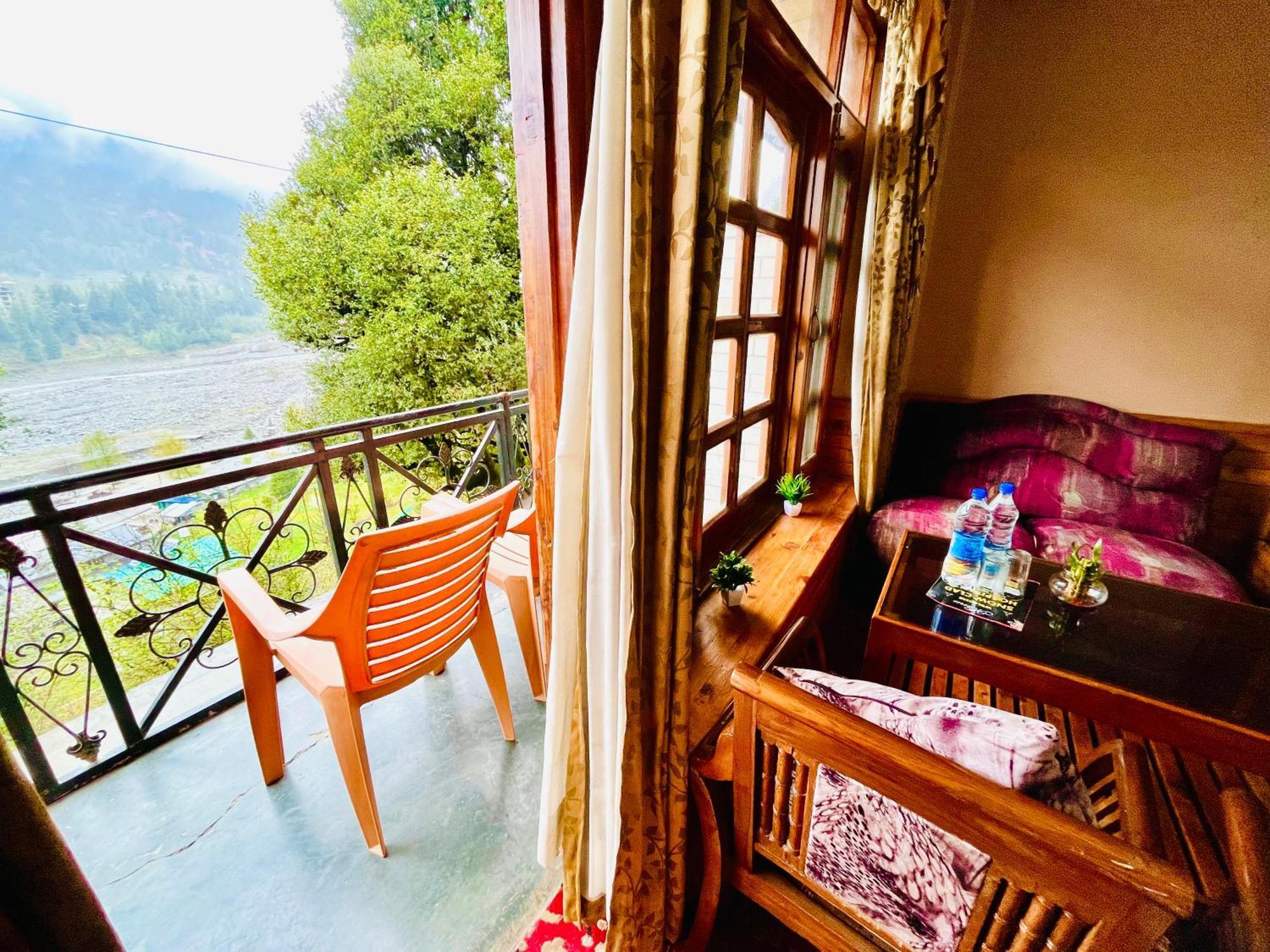 The Hollywood Vibes - #Riverview #Premium Rooms #Prime Location #Most Awarded #Parking #Top Rated #Open Terrace #Best Selling Hotel In Manali Zewnętrze zdjęcie