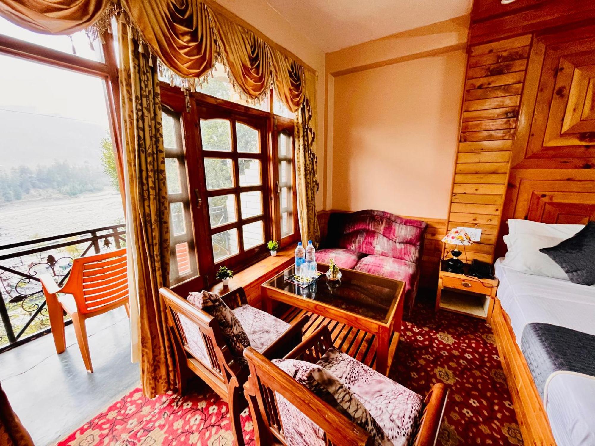 The Hollywood Vibes - #Riverview #Premium Rooms #Prime Location #Most Awarded #Parking #Top Rated #Open Terrace #Best Selling Hotel In Manali Zewnętrze zdjęcie