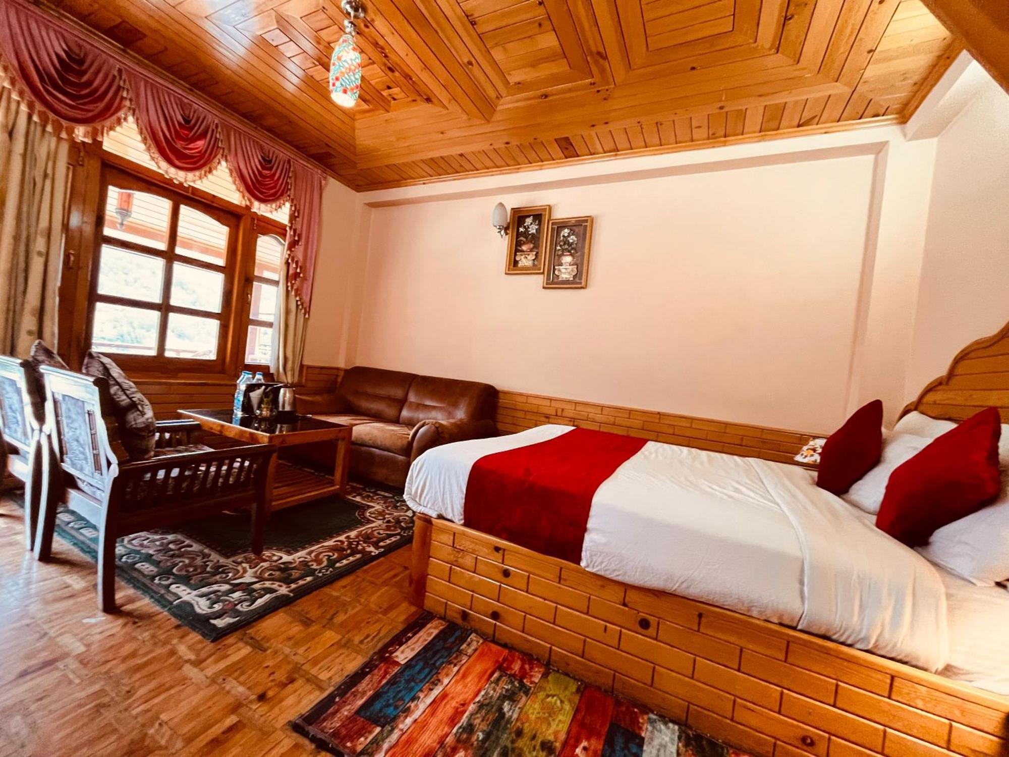 The Hollywood Vibes - #Riverview #Premium Rooms #Prime Location #Most Awarded #Parking #Top Rated #Open Terrace #Best Selling Hotel In Manali Zewnętrze zdjęcie